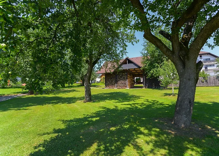 Zupancicev Hram 3* Dragatuš